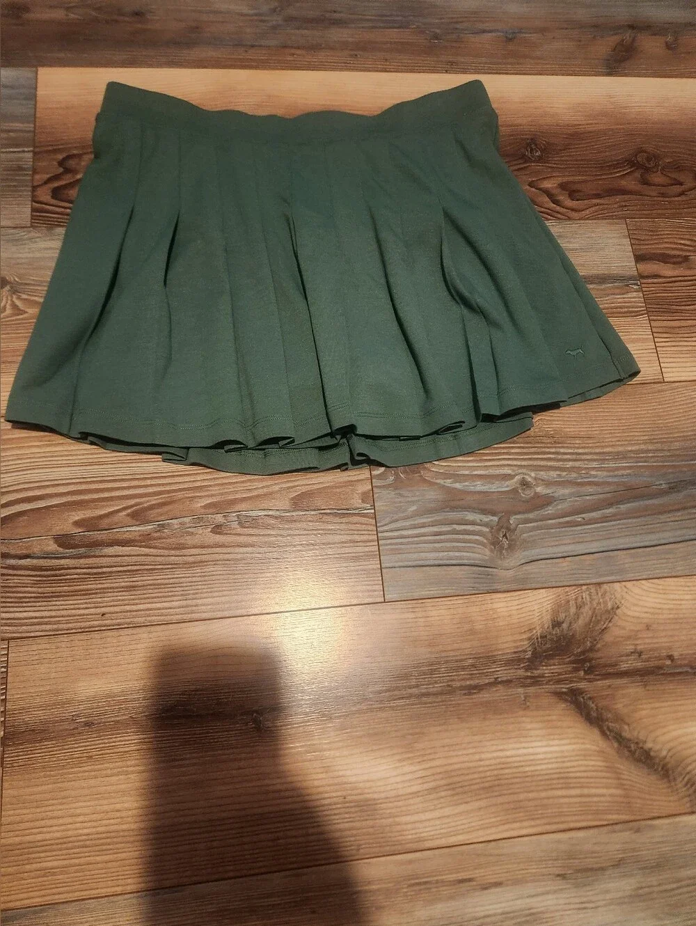 NWT Victoria's Secret Olive Green Pleated Tennis Skirt Size Large